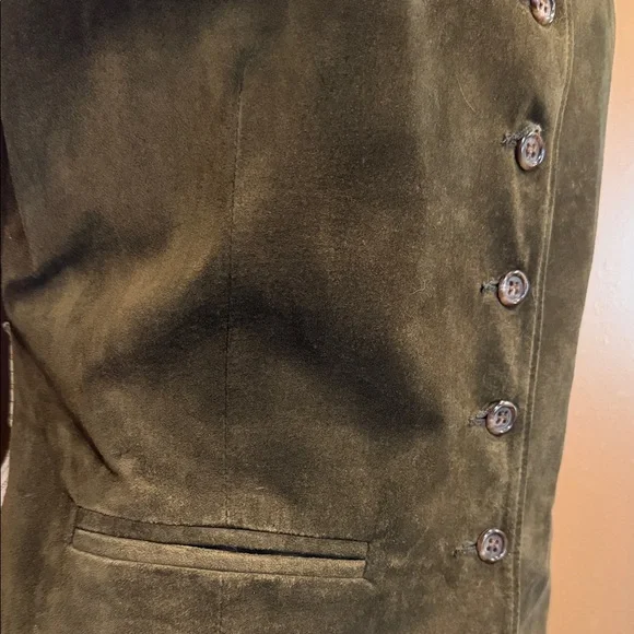 Territory Ahead Olive Green Suede Vest size medium - Picture 4 of 10